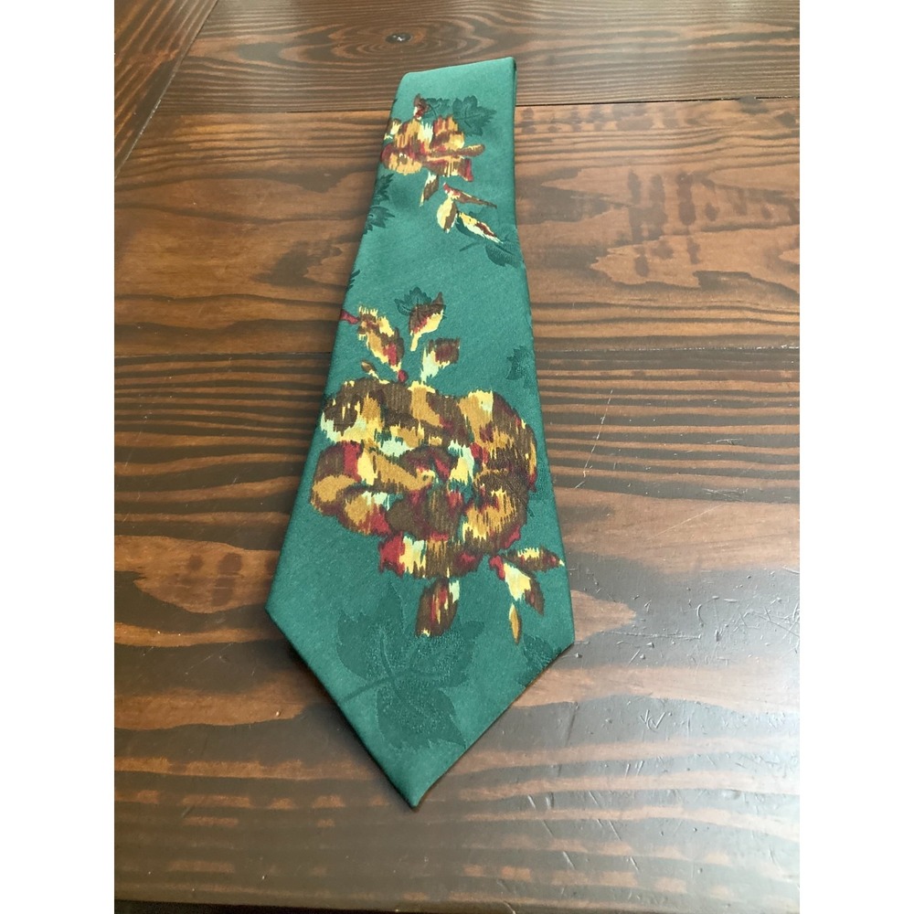Vintage Don Loper‎ of California Green Leaves Neck Tie Neckwear 100% Polyester
